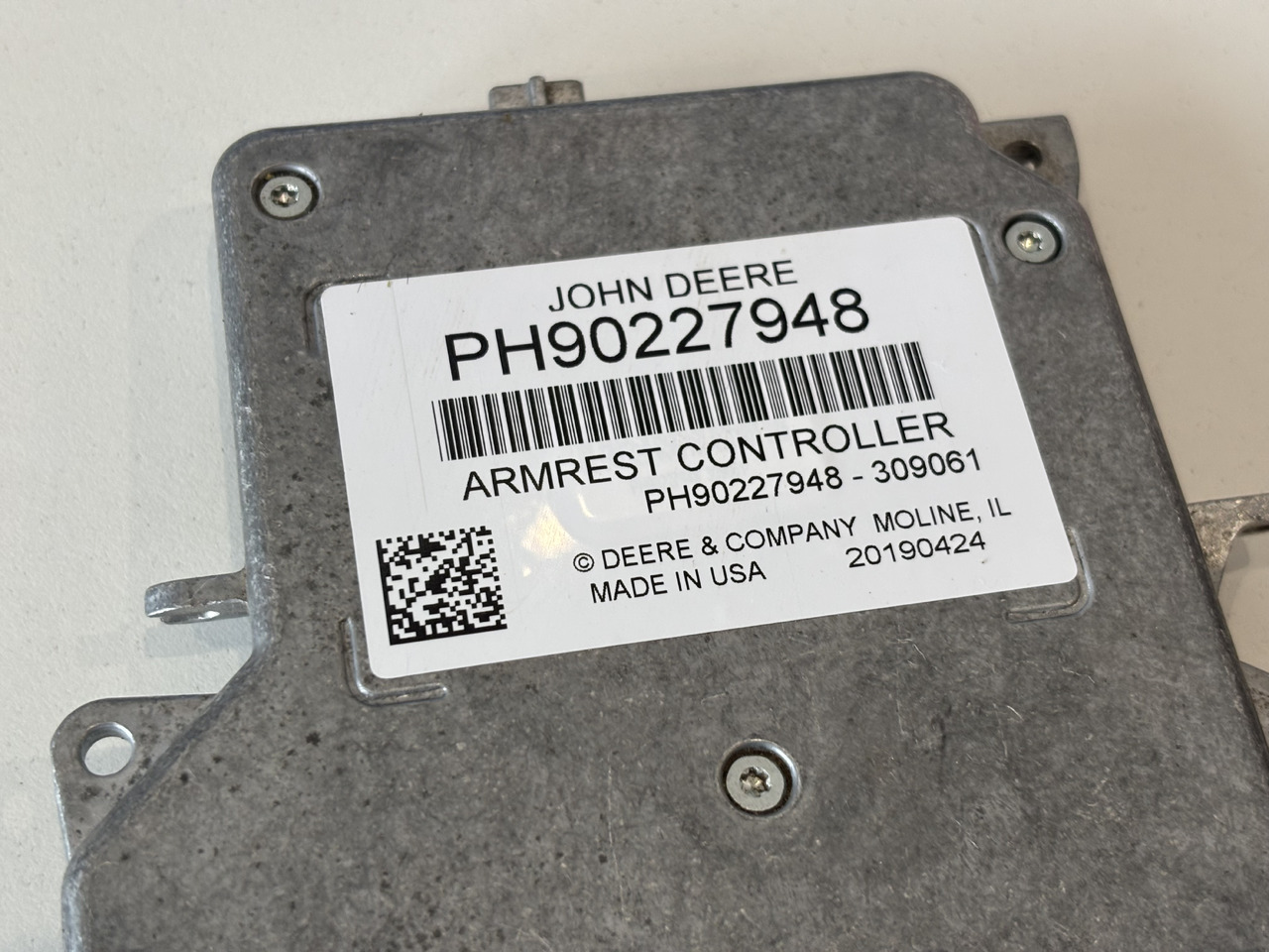 John Deere 6R 7M 6xxx Sterownik Jednostka Sterująca Moduł ACU PH90227948 - Блок управління в категорії Сільськогосподарська техніка: фото 2 John Deere 6R 7M 6xxx Sterownik Jednostka Sterująca Moduł ACU PH90227948 - Блок управління в категорії Сільськогосподарська техніка: фото 2