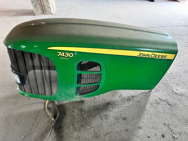 John Deere 7430 Pokrywa Maska silnika AL175336 - Капот в категорії Трактори: фото 3 John Deere 7430 Pokrywa Maska silnika AL175336 - Капот в категорії Трактори: фото 3