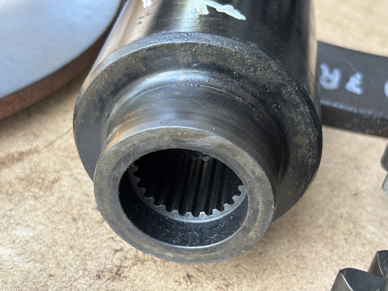 John Deere 7RXXX 7R330 7R 330 Sprzęgło wielowypustowe R298138 - Зчеплення та запчастини в категорії Сільськогосподарська техніка: фото 3 John Deere 7RXXX 7R330 7R 330 Sprzęgło wielowypustowe R298138 - Зчеплення та запчастини в категорії Сільськогосподарська техніка: фото 3