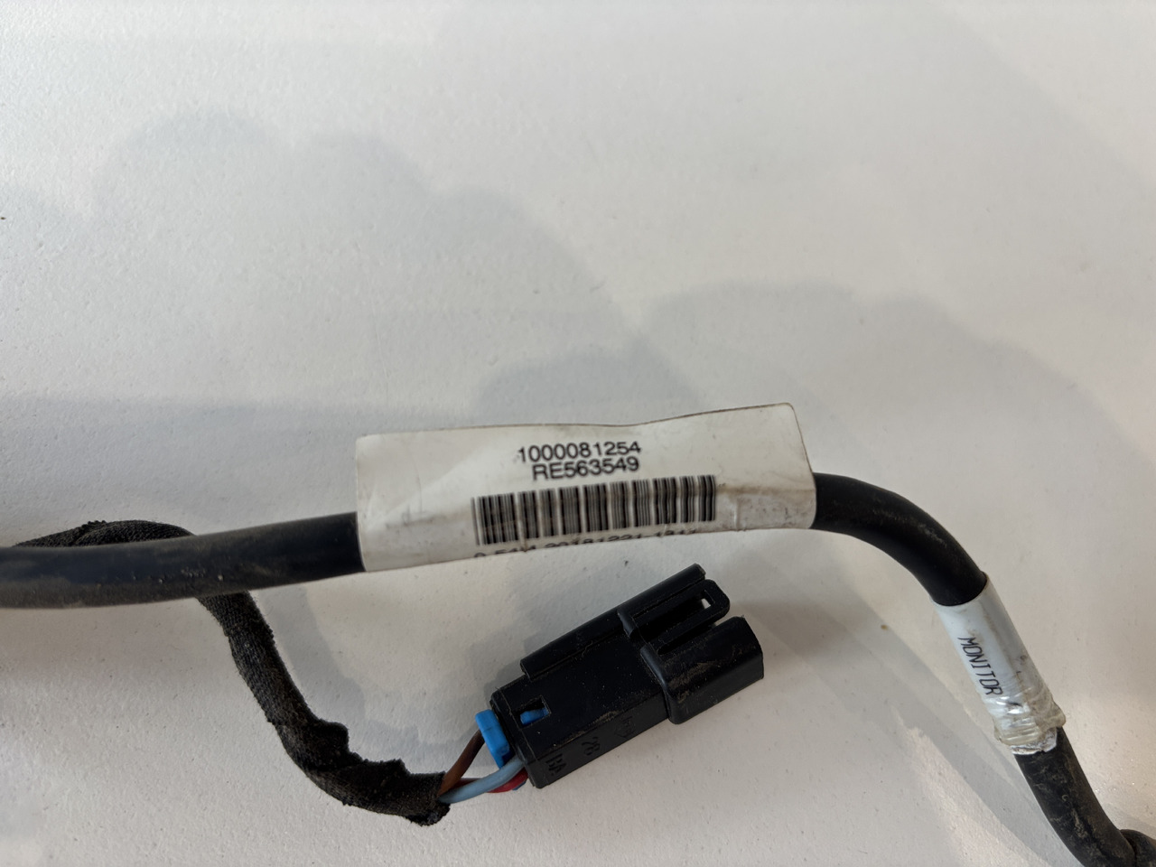 John Deere seria 6000 7000 8000 R - wiązka el. podłokietnika CommandARM RE566688 RE563549 - Кабелі/ Дроти в категорії Сільськогосподарська техніка: фото 1 John Deere seria 6000 7000 8000 R - wiązka el. podłokietnika CommandARM RE566688 RE563549 - Кабелі/ Дроти в категорії Сільськогосподарська техніка: фото 1