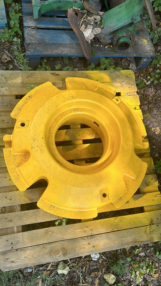 John deere balast tylni w koła obciążnik - Маточина в категорії Сільськогосподарська техніка: фото 1 John deere balast tylni w koła obciążnik - Маточина в категорії Сільськогосподарська техніка: фото 1
