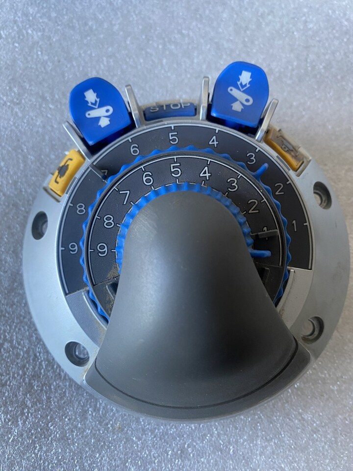 Joystick Fendt | EHR Fendt - Кабіна й інтер'єр в категорії Сільськогосподарська техніка: фото 2 Joystick Fendt | EHR Fendt - Кабіна й інтер'єр в категорії Сільськогосподарська техніка: фото 2