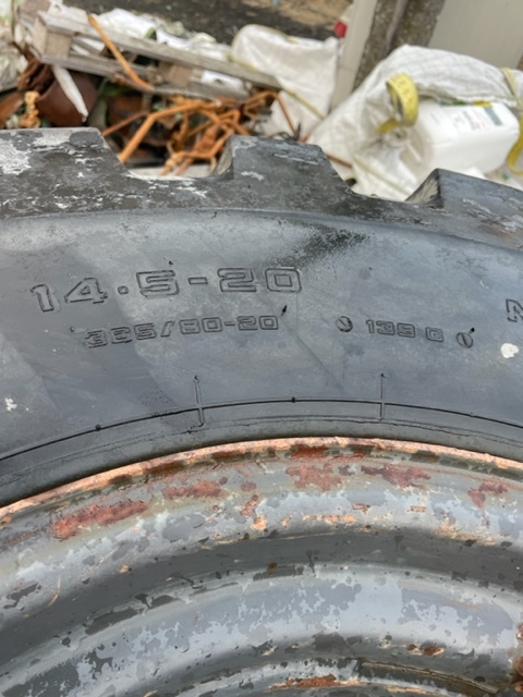Koła 365/80 R20 , 14.5-20 - Колесо в категорії Будівельна техніка: фото 3 Koła 365/80 R20 , 14.5-20 - Колесо в категорії Будівельна техніка: фото 3