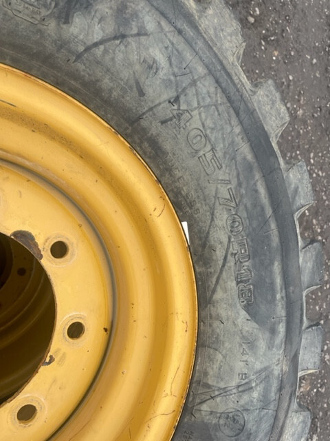 Koła opony firestone 405/70 r18 Cat 906 - Колесо в категорії Колісні навантажувачі: фото 3 Koła opony firestone 405/70 r18 Cat 906 - Колесо в категорії Колісні навантажувачі: фото 3
