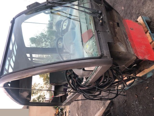 Manitou - Kabina - Кабіна в категорії Сільськогосподарська техніка: фото 5 Manitou - Kabina - Кабіна в категорії Сільськогосподарська техніка: фото 5