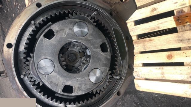 Massey Ferguson 436B7 - Zwolnica - Бортовий редуктор в категорії Сільськогосподарська техніка: фото 5 Massey Ferguson 436B7 - Zwolnica - Бортовий редуктор в категорії Сільськогосподарська техніка: фото 5