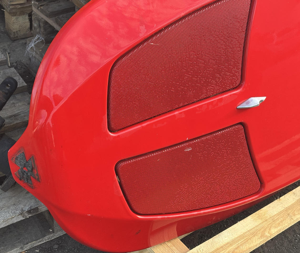 Massey Ferguson 5613 Maska - Кузов і екстер'єр в категорії Сільськогосподарська техніка: фото 3 Massey Ferguson 5613 Maska - Кузов і екстер'єр в категорії Сільськогосподарська техніка: фото 3