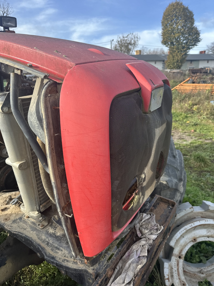 Massey Ferguson 6480 - 6499 grill przedni maska atrapa - Кузов і екстер'єр в категорії Трактори: фото 2 Massey Ferguson 6480 - 6499 grill przedni maska atrapa - Кузов і екстер'єр в категорії Трактори: фото 2
