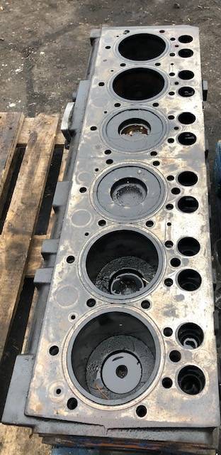 Massey Ferguson 7485 Silnik sisu 66CTA - Blok Cylindrów - Блок циліндрів в категорії Сільськогосподарська техніка: фото 2 Massey Ferguson 7485 Silnik sisu 66CTA - Blok Cylindrów - Блок циліндрів в категорії Сільськогосподарська техніка: фото 2
