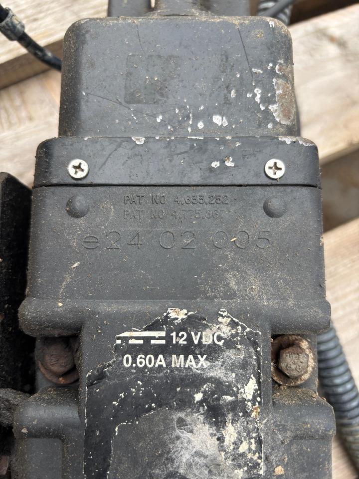 Massey Ferguson, Landini, Claas Radar Sensor Czujnik Prędkości Miernik Areału 3714290M2 - Давач в категорії Сільськогосподарська техніка: фото 4 Massey Ferguson, Landini, Claas Radar Sensor Czujnik Prędkości Miernik Areału 3714290M2 - Давач в категорії Сільськогосподарська техніка: фото 4