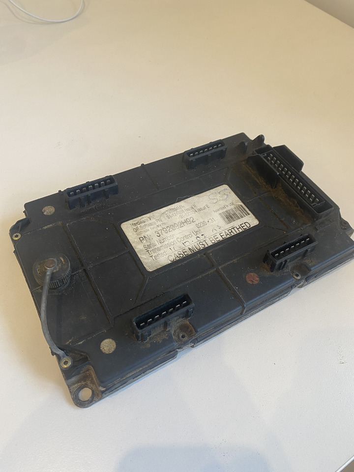 Massey Ferguson - sterownik moduł skrzyni biegów Autotronic 2 - Блок управління в категорії Сільськогосподарська техніка: фото 1 Massey Ferguson - sterownik moduł skrzyni biegów Autotronic 2 - Блок управління в категорії Сільськогосподарська техніка: фото 1