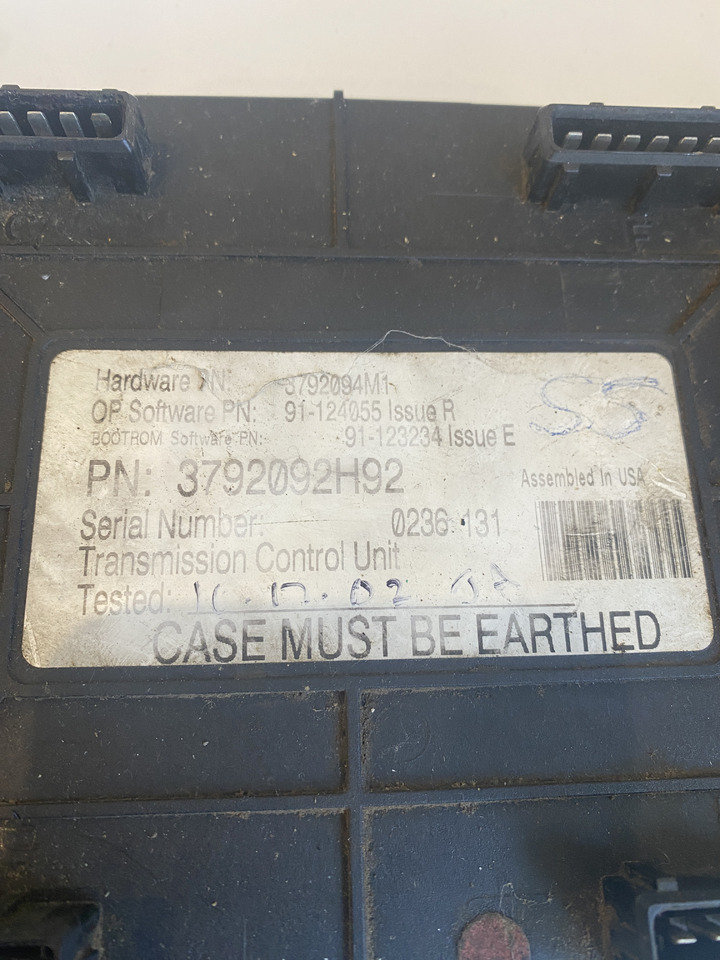 Massey Ferguson - sterownik moduł skrzyni biegów Autotronic 2 - Блок управління в категорії Сільськогосподарська техніка: фото 2 Massey Ferguson - sterownik moduł skrzyni biegów Autotronic 2 - Блок управління в категорії Сільськогосподарська техніка: фото 2