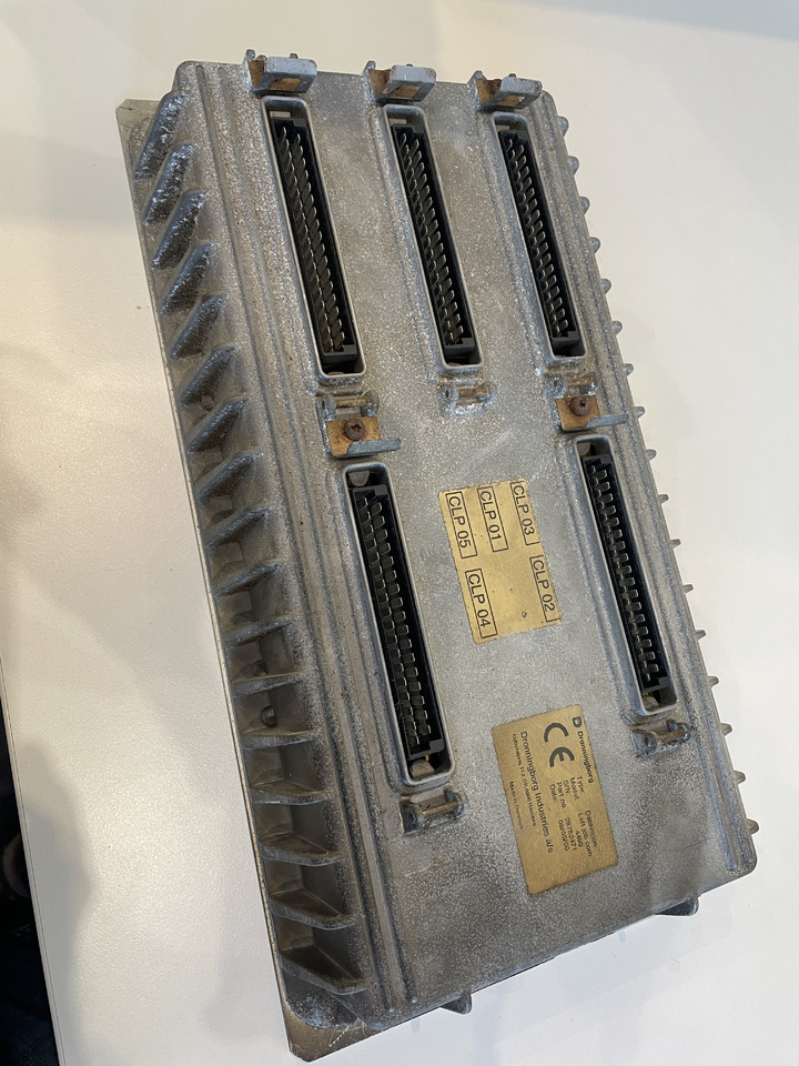 Massey Fergusson Fendt - jednostka centralna komputer sterownik 28782471 - Блок управління в категорії Сільськогосподарська техніка: фото 4 Massey Fergusson Fendt - jednostka centralna komputer sterownik 28782471 - Блок управління в категорії Сільськогосподарська техніка: фото 4