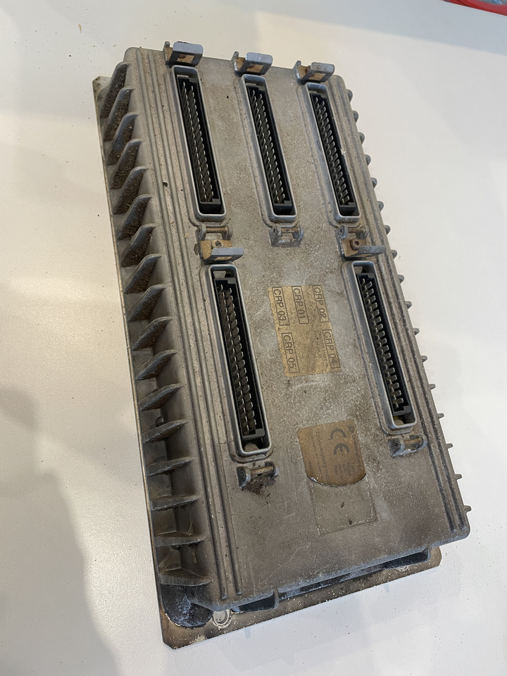 Massey Fergusson Fendt - jednostka centralna komputer sterownik PRAWY - Блок управління в категорії Сільськогосподарська техніка: фото 1 Massey Fergusson Fendt - jednostka centralna komputer sterownik PRAWY - Блок управління в категорії Сільськогосподарська техніка: фото 1