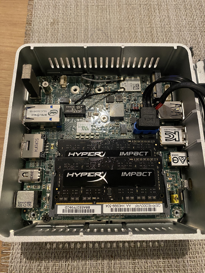 Mikrokomputer Mini PC Intel NUC5i5RYH - Інструмент/ Обладнання: фото 3 Mikrokomputer Mini PC Intel NUC5i5RYH - Інструмент/ Обладнання: фото 3