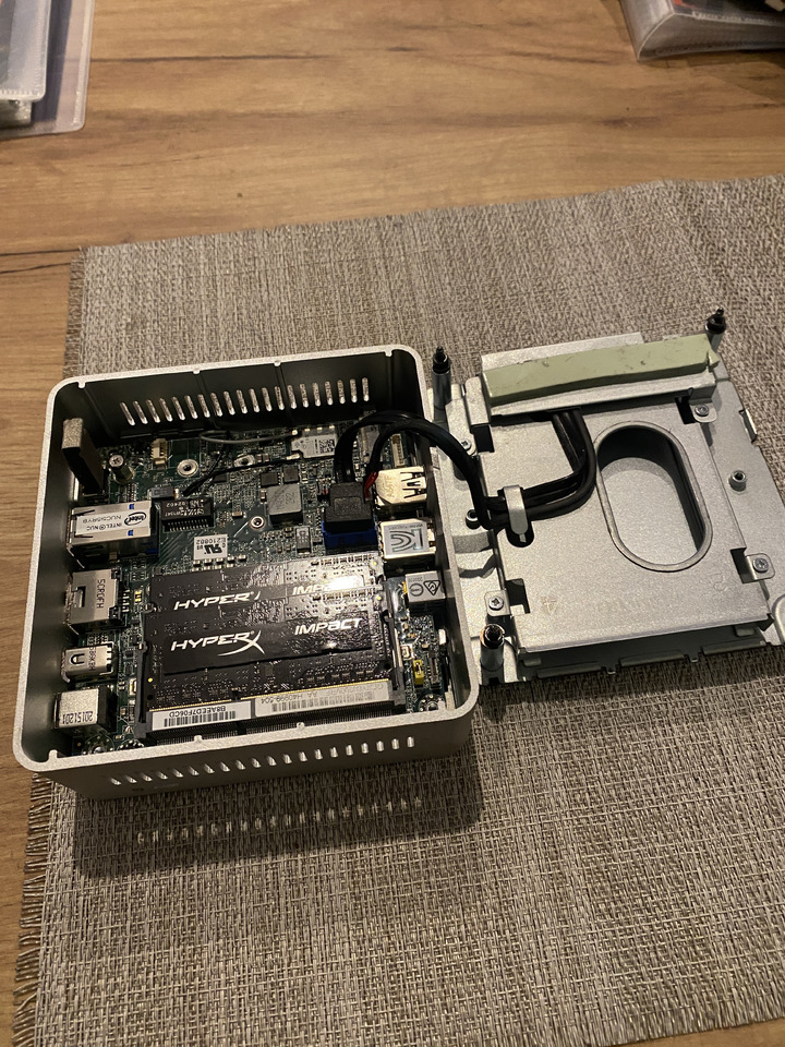 Mikrokomputer Mini PC Intel NUC5i5RYH - Інструмент/ Обладнання: фото 4 Mikrokomputer Mini PC Intel NUC5i5RYH - Інструмент/ Обладнання: фото 4