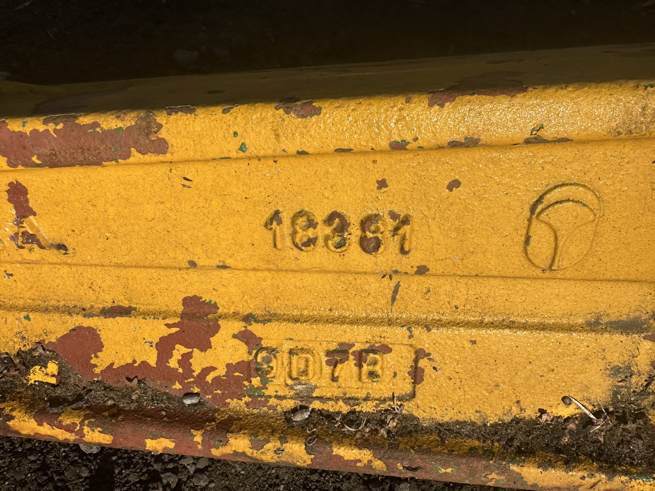 Obudowa mostu tylnego Matbro sanderson carraro 18381 - Вісь та запчастини в категорії Сільськогосподарська техніка: фото 1 Obudowa mostu tylnego Matbro sanderson carraro 18381 - Вісь та запчастини в категорії Сільськогосподарська техніка: фото 1