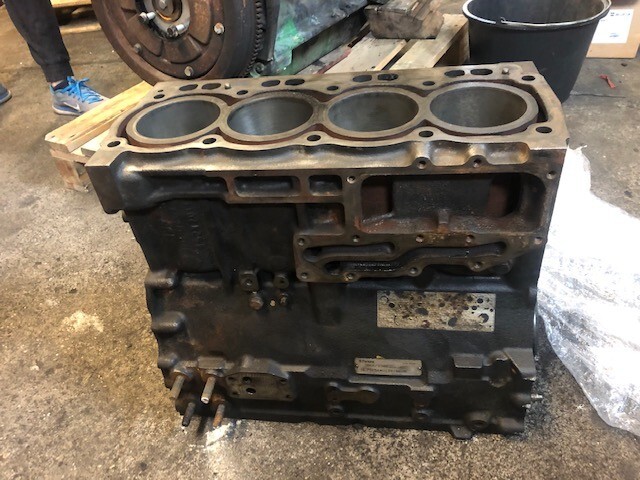Perkins NL RE RF RG RH RJ 1104C-44 - Blok silnika ZZ50324 - Блок циліндрів в категорії Сільськогосподарська техніка: фото 1 Perkins NL RE RF RG RH RJ 1104C-44 - Blok silnika ZZ50324 - Блок циліндрів в категорії Сільськогосподарська техніка: фото 1