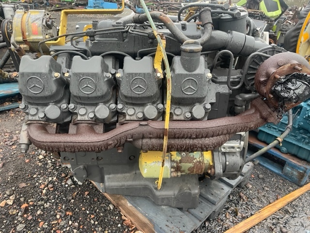 Silnik Mercedes OM442 z kombajnu - Двигун в категорії Зернозбиральні комбайни: фото 3 Silnik Mercedes OM442 z kombajnu - Двигун в категорії Зернозбиральні комбайни: фото 3