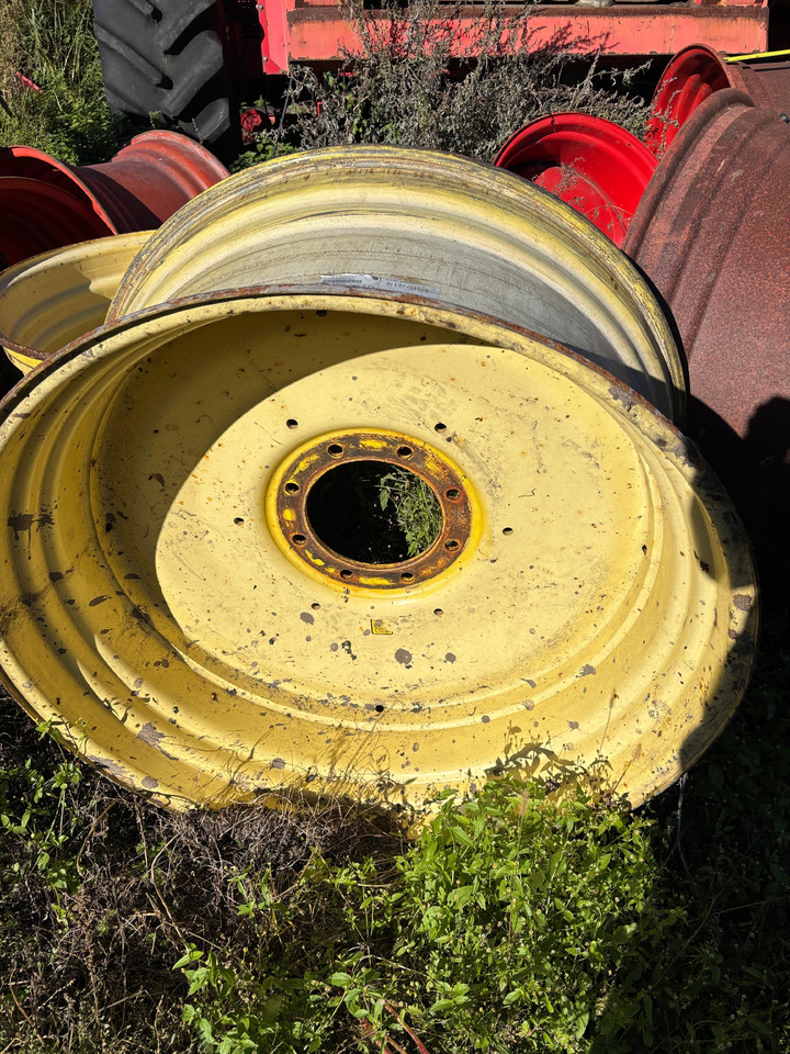 Titan DWW18LX38 John Deere AL170041 Felga 18 x 38 - Колісний диск в категорії Сільськогосподарська техніка: фото 1 Titan DWW18LX38 John Deere AL170041 Felga 18 x 38 - Колісний диск в категорії Сільськогосподарська техніка: фото 1