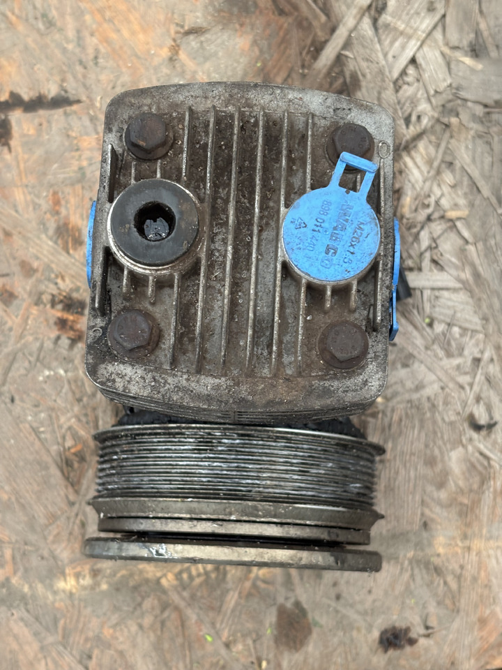 WABCO Kompresor Sprężonego Powietrza 4111411020 - Пневмокомпресор в категорії Сільськогосподарська техніка: фото 2 WABCO Kompresor Sprężonego Powietrza 4111411020 - Пневмокомпресор в категорії Сільськогосподарська техніка: фото 2