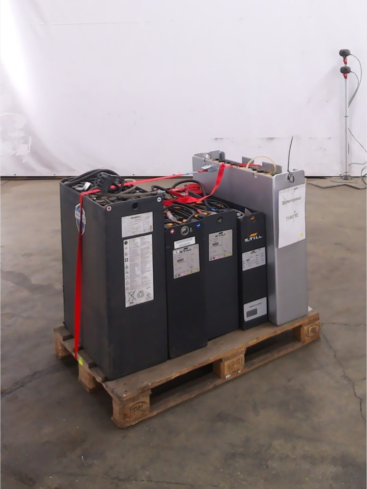 Battery Package 5 pieces - Аккумулятор в категорії Вантажно-розвантажувальна техніка: фото 1 Battery Package 5 pieces - Аккумулятор в категорії Вантажно-розвантажувальна техніка: фото 1