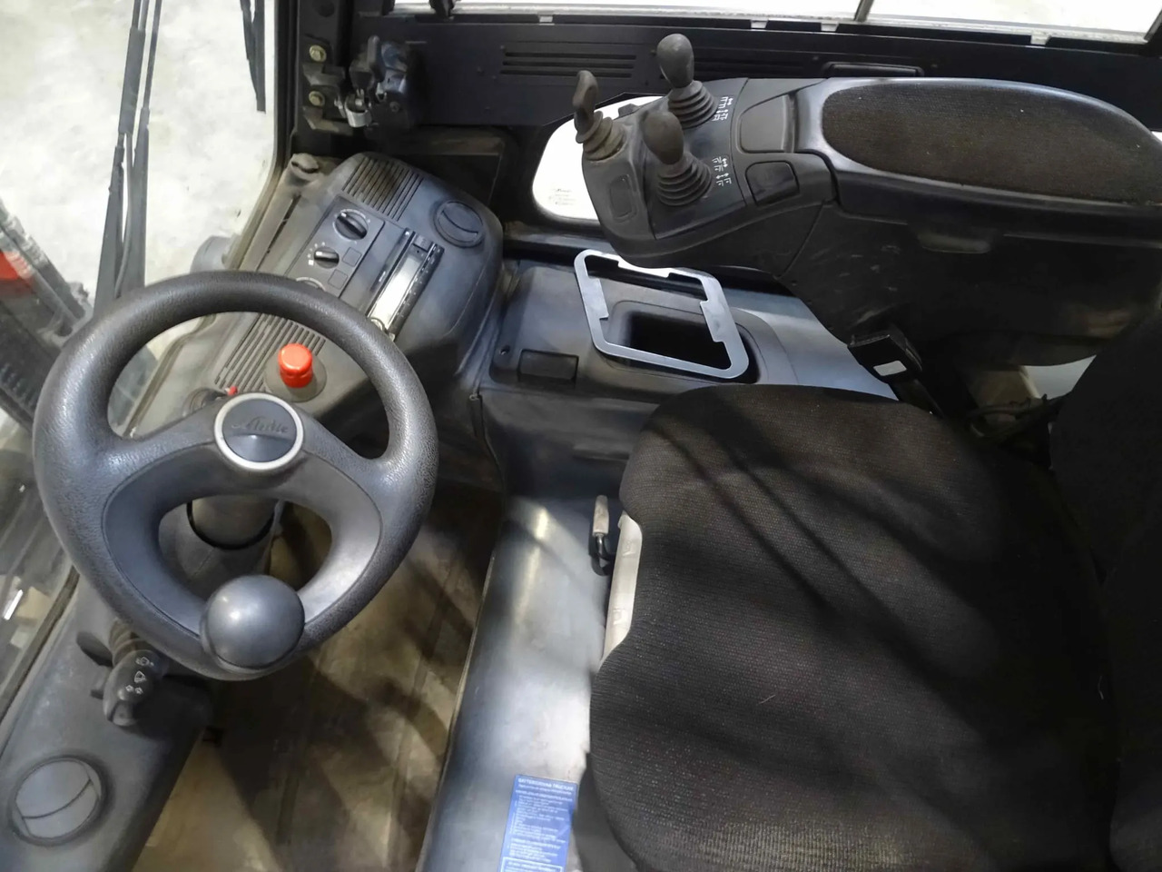 Linde E30 - Електронавантажувач: фото 3 Linde E30 - Електронавантажувач: фото 3