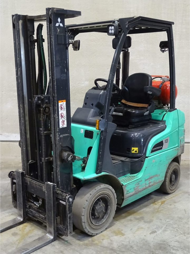 Mitsubishi FG18NT - Газовий навантажувач: фото 1 Mitsubishi FG18NT - Газовий навантажувач: фото 1