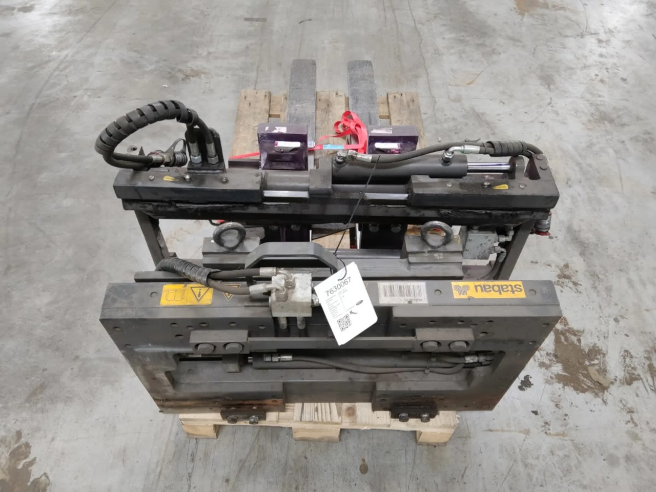 Attachment Package: 2 pcs. Fork positioner FEM 2 - Навісне обладнання в категорії Вантажно-розвантажувальна техніка: фото 3 Attachment Package: 2 pcs. Fork positioner FEM 2 - Навісне обладнання в категорії Вантажно-розвантажувальна техніка: фото 3