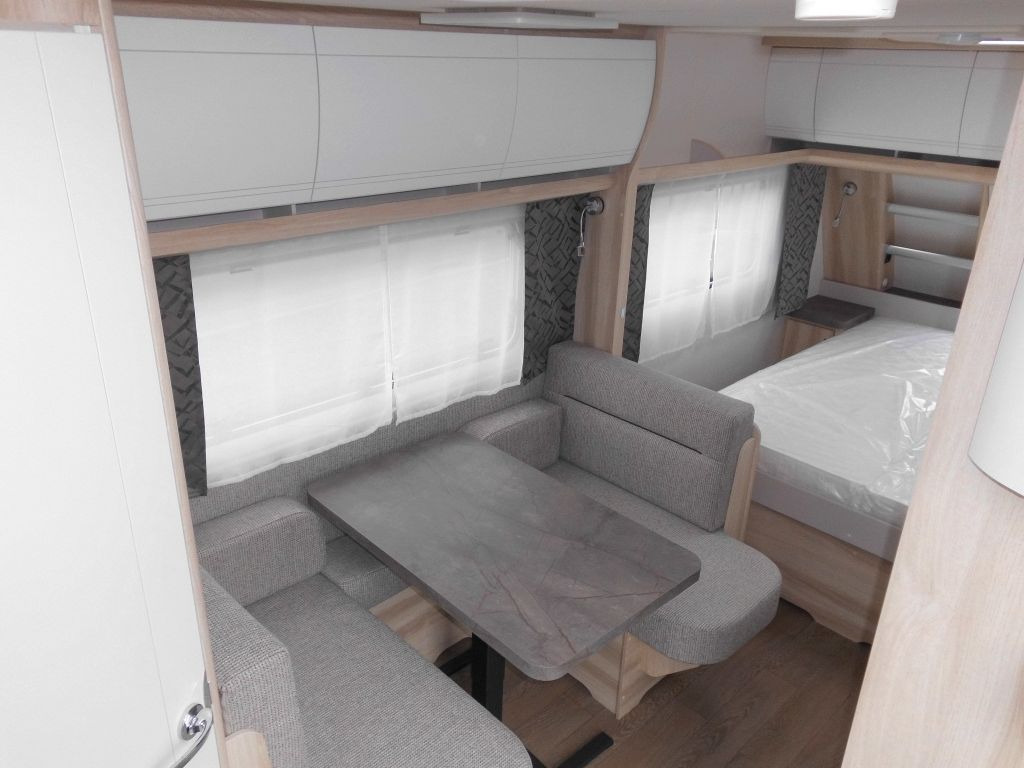 Hobby De Luxe 460 SFf 2025 AUTARK FBH 1500kg. +++ Hobby De Luxe 460 SFf mit Extras, Lagerabverkauf - Причіп дача: фото 5 Hobby De Luxe 460 SFf 2025 AUTARK FBH 1500kg. +++ Hobby De Luxe 460 SFf mit Extras, Lagerabverkauf - Причіп дача: фото 5