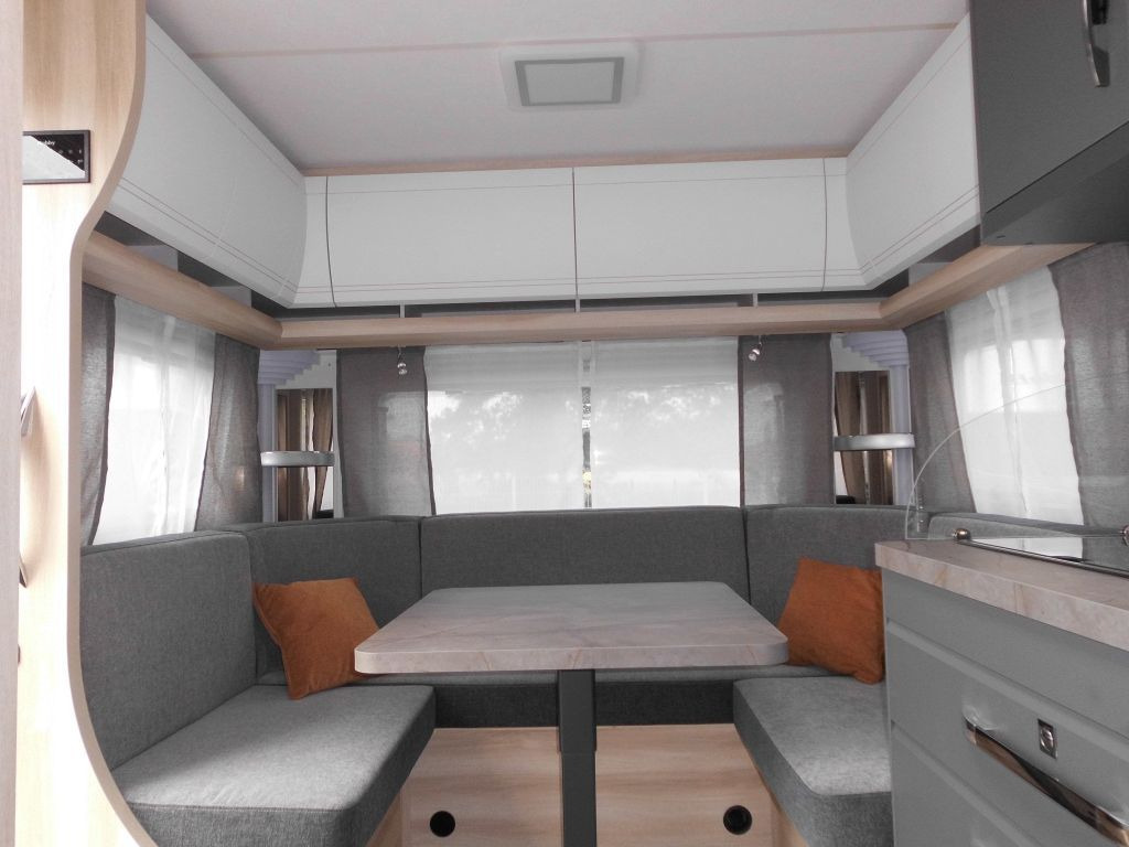 Hobby De Luxe 460 UFe 2026 1500kg. Ambiente - Причіп дача: фото 1 Hobby De Luxe 460 UFe 2026 1500kg. Ambiente - Причіп дача: фото 1
