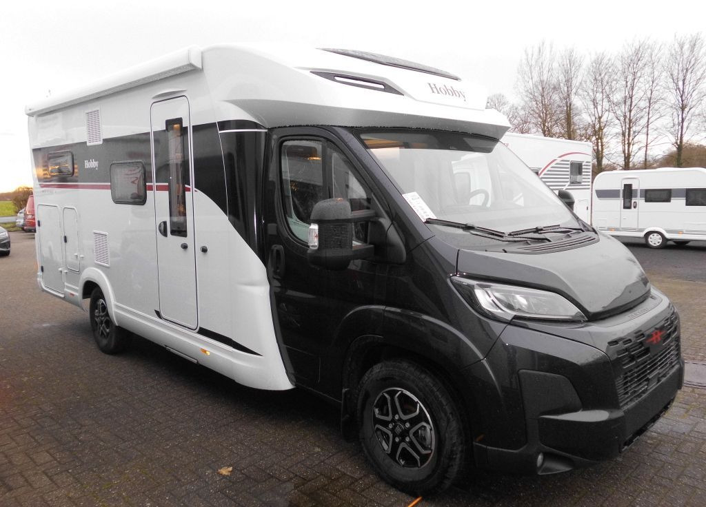 Hobby PRESTIGE T 710 GE 2026 180PS Autom. Voll LED +++ - Напівінтегрований автобудинок: фото 1 Hobby PRESTIGE T 710 GE 2026 180PS Autom. Voll LED +++ - Напівінтегрований автобудинок: фото 1