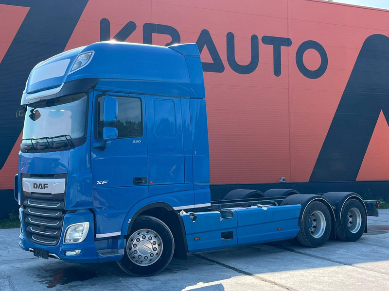 DAF XF 530 6x2 CHASSIS L=6120 mm - Вантажівка шасі: фото 1 DAF XF 530 6x2 CHASSIS L=6120 mm - Вантажівка шасі: фото 1