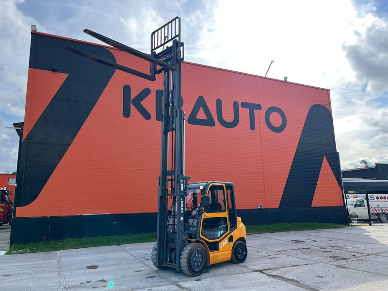 Jac CPCD 35 J RATED CAPACITY 3500 kg / LIFTING HEIGHT 4800 mm - Дизельний навантажувач: фото 1 Jac CPCD 35 J RATED CAPACITY 3500 kg / LIFTING HEIGHT 4800 mm - Дизельний навантажувач: фото 1