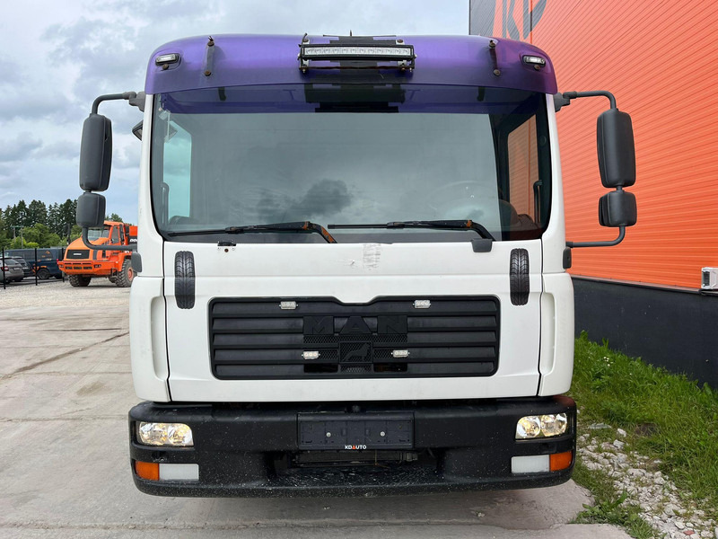 MAN TGL 8.180 4x2 PK4200 YEAR 2013 / PLATFORM L=3710 mm - Бортова вантажівка/ Платформа, Вантажівка з маніпулятором: фото 3 MAN TGL 8.180 4x2 PK4200 YEAR 2013 / PLATFORM L=3710 mm - Бортова вантажівка/ Платформа, Вантажівка з маніпулятором: фото 3
