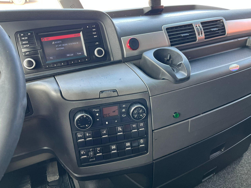 Тентована вантажівка MAN TGX 26.440 6x2 BDF / BOX L=7430 mm: фото 19