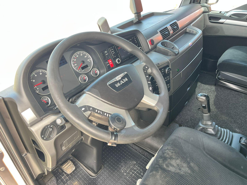Тентована вантажівка MAN TGX 26.440 6x2 BDF / BOX L=7430 mm: фото 15