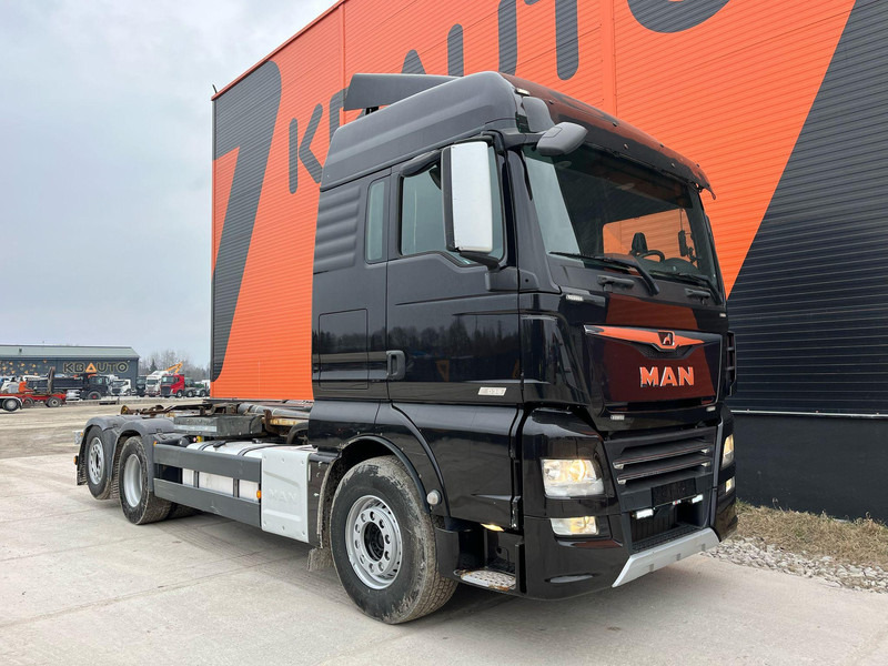 MAN TGX 26.580 6x2 PALFINGER T 20 ton / L=5400 mm / XLX CAB / INTARDER - Гаковий мультиліфт вантажівка: фото 4 MAN TGX 26.580 6x2 PALFINGER T 20 ton / L=5400 mm / XLX CAB / INTARDER - Гаковий мультиліфт вантажівка: фото 4