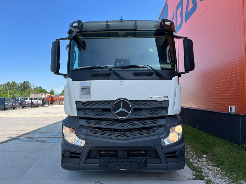 Mercedes-Benz Actros 2545 6x2 BOX L=7526 mm - Вантажівка з закритим кузовом: фото 2 Mercedes-Benz Actros 2545 6x2 BOX L=7526 mm - Вантажівка з закритим кузовом: фото 2