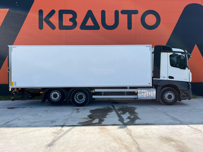 Mercedes-Benz Actros 2545 6x2 BOX L=7526 mm - Вантажівка з закритим кузовом: фото 4 Mercedes-Benz Actros 2545 6x2 BOX L=7526 mm - Вантажівка з закритим кузовом: фото 4