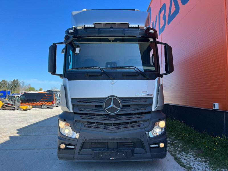 Mercedes-Benz Actros 2551 6x2 LUMIKKO L7 / BOX L=7609 mm - Рефрижератор вантажівка: фото 3 Mercedes-Benz Actros 2551 6x2 LUMIKKO L7 / BOX L=7609 mm - Рефрижератор вантажівка: фото 3