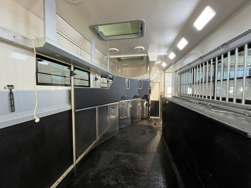 Коневоз Mercedes-Benz Actros 2551 STX 6x2*4: фото 12
