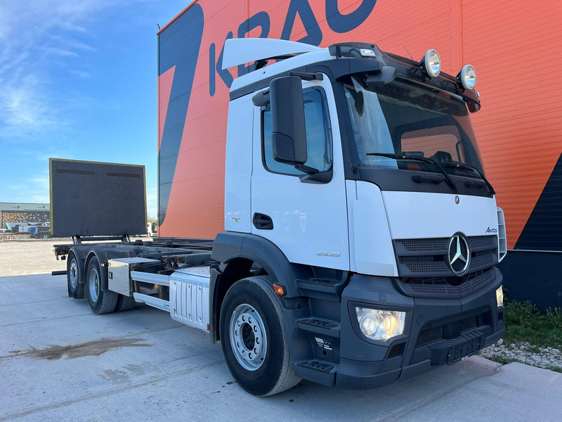 Mercedes-Benz Antos 2535 6x2*4 CHASSIS L=7788 mm - Контейнеровоз/ Змінний кузов вантажівка: фото 4 Mercedes-Benz Antos 2535 6x2*4 CHASSIS L=7788 mm - Контейнеровоз/ Змінний кузов вантажівка: фото 4