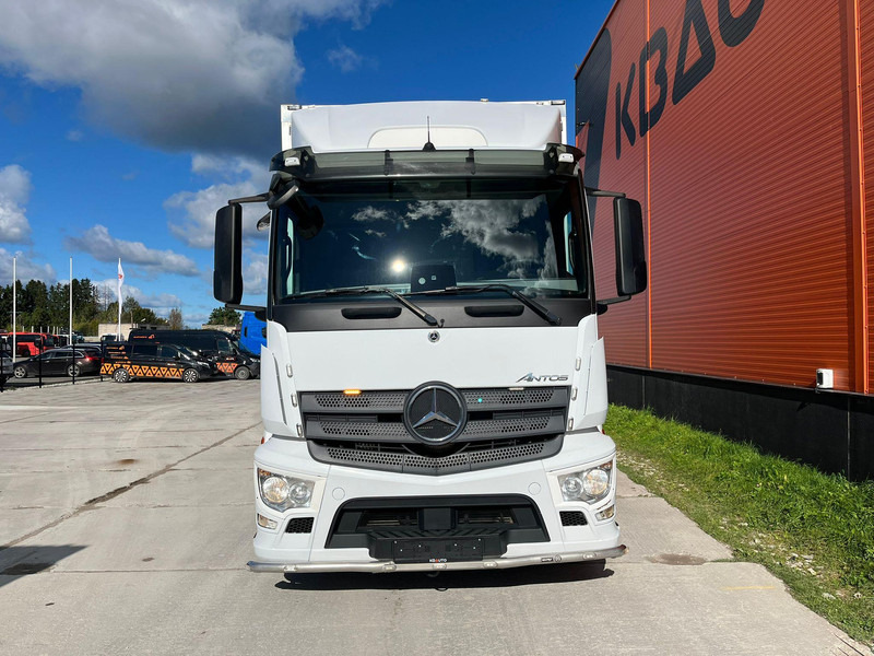 Mercedes-Benz Antos 2540L 6x2*4 THERMOKING UT SPECTRUM / BOX L=9522 mm - Рефрижератор вантажівка: фото 2 Mercedes-Benz Antos 2540L 6x2*4 THERMOKING UT SPECTRUM / BOX L=9522 mm - Рефрижератор вантажівка: фото 2