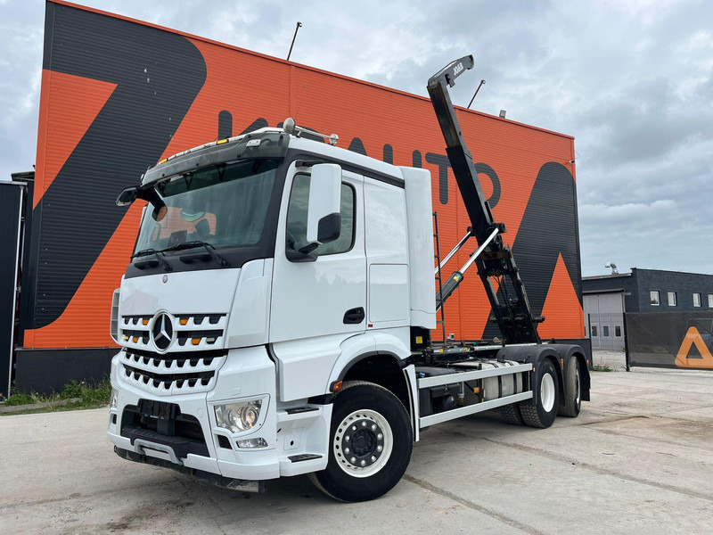 Mercedes-Benz Arocs 2542 6x2*4 JOAB 20 ton / L=5400 mm - Гаковий мультиліфт вантажівка: фото 2 Mercedes-Benz Arocs 2542 6x2*4 JOAB 20 ton / L=5400 mm - Гаковий мультиліфт вантажівка: фото 2