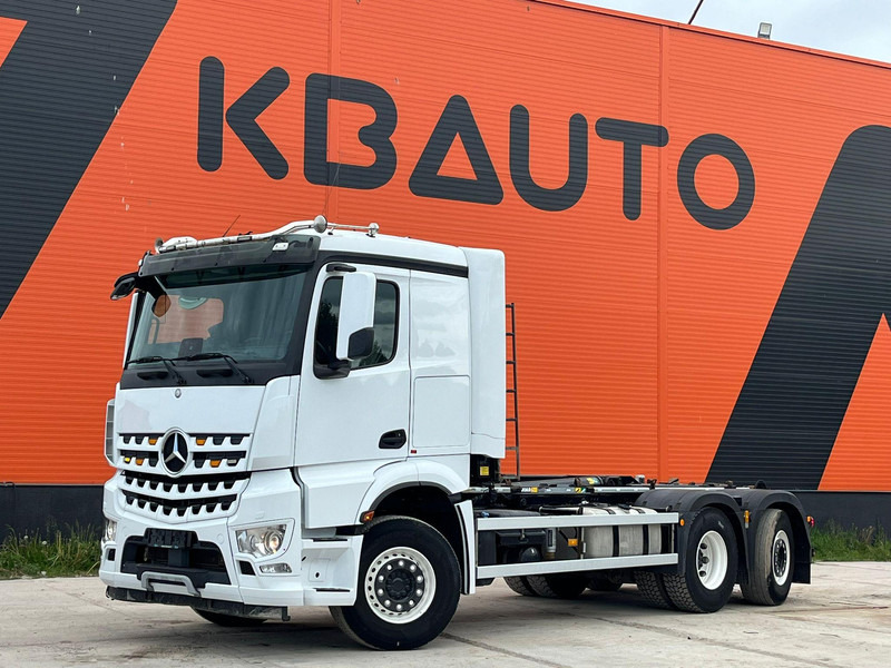 Mercedes-Benz Arocs 2542 6x2*4 JOAB 20 ton / L=5400 mm - Гаковий мультиліфт вантажівка: фото 1 Mercedes-Benz Arocs 2542 6x2*4 JOAB 20 ton / L=5400 mm - Гаковий мультиліфт вантажівка: фото 1