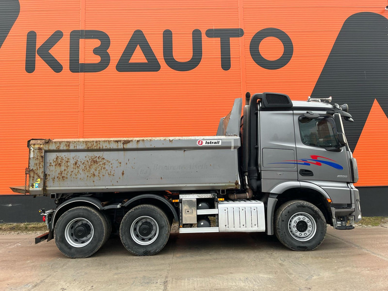 Mercedes-Benz Arocs 2658 6x4 COMBI / RETARDER / FULL STEEL / BOX L=4435 mm - Самоскид вантажівка: фото 5 Mercedes-Benz Arocs 2658 6x4 COMBI / RETARDER / FULL STEEL / BOX L=4435 mm - Самоскид вантажівка: фото 5