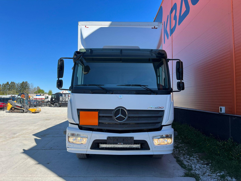 Mercedes-Benz Atego 1524 4x2 BOX L=7547mm - Вантажівка з закритим кузовом: фото 3 Mercedes-Benz Atego 1524 4x2 BOX L=7547mm - Вантажівка з закритим кузовом: фото 3