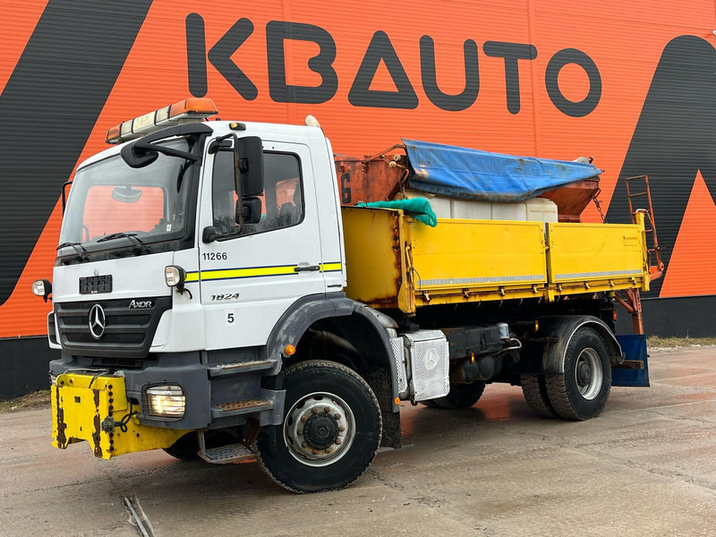 Mercedes-Benz Axor 1824 4x4 POSSIBLE TO BUY WITH SPREADER & FRONT PLOW - Самоскид вантажівка: фото 1 Mercedes-Benz Axor 1824 4x4 POSSIBLE TO BUY WITH SPREADER & FRONT PLOW - Самоскид вантажівка: фото 1