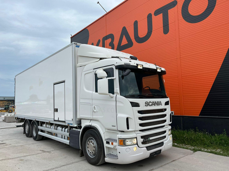 Scania G 440 6x2*4 EURO 6 ! / RETARDER / BOX L=8427 mm - Рефрижератор вантажівка: фото 3 Scania G 440 6x2*4 EURO 6 ! / RETARDER / BOX L=8427 mm - Рефрижератор вантажівка: фото 3